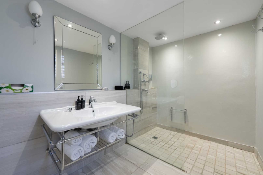 4 Bedroom Property for Sale in Camps Bay Western Cape